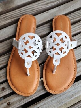 Report New Ladies Sandals
